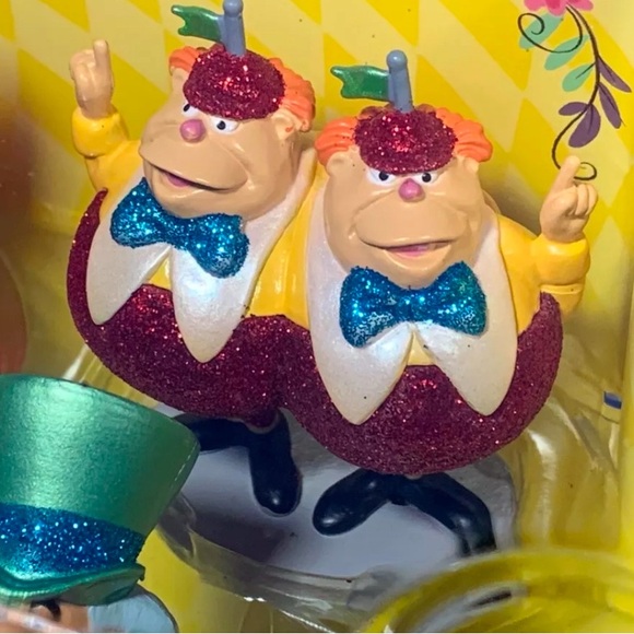 FINAL PRICE! Disney, 2010, Alice In Wonderland, Glitter Figurine Plays ent - Picture 8 of 10